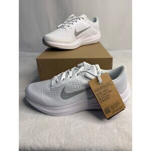 Nike Women’s AIR WINFLO 10 Size W-11.5 M-10 NIB